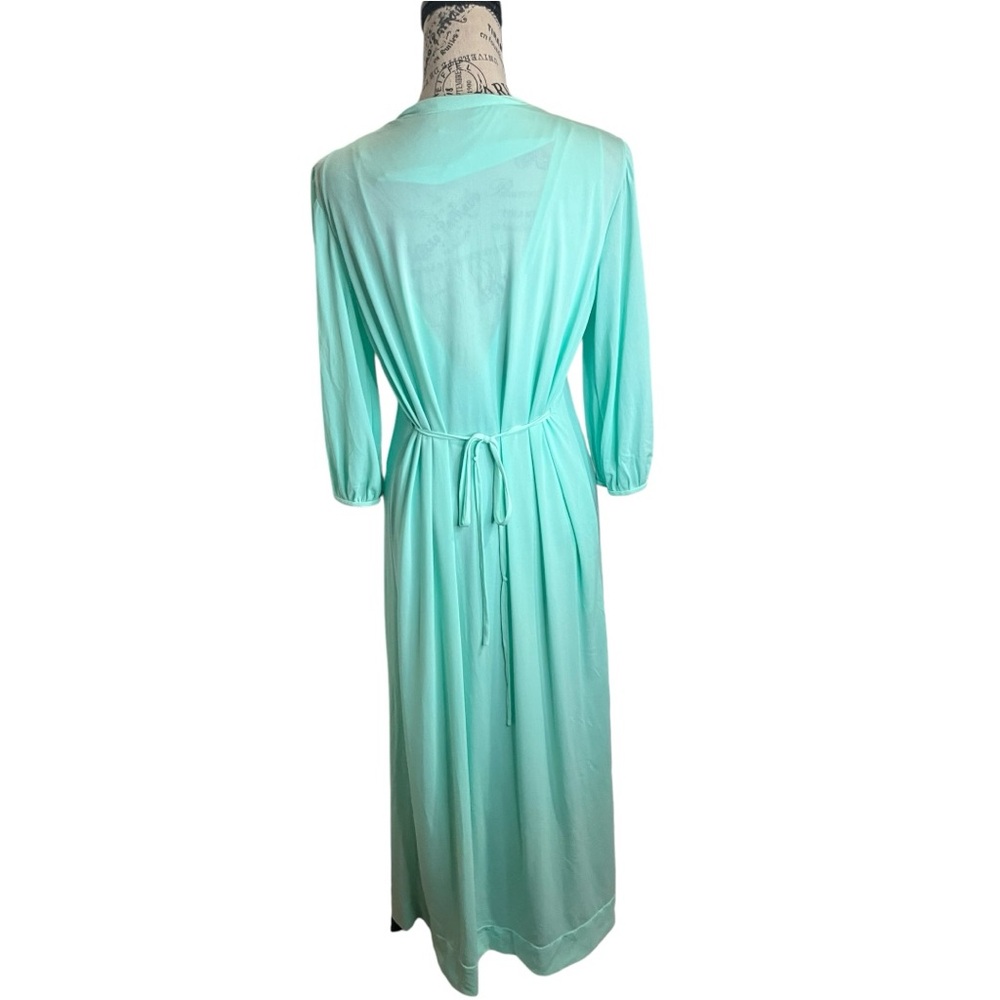 Vintage Nightgown and Robe Set - Picture 9 of 16